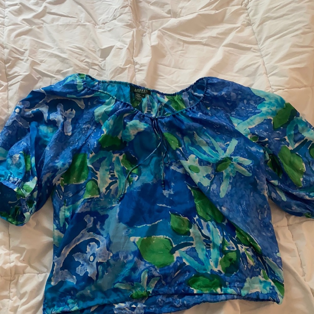 Beautiful Ralph Lauren silk blouse